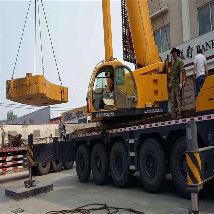 玉州当地吊车出租|机器吊装|75吨|工厂搬迁服务